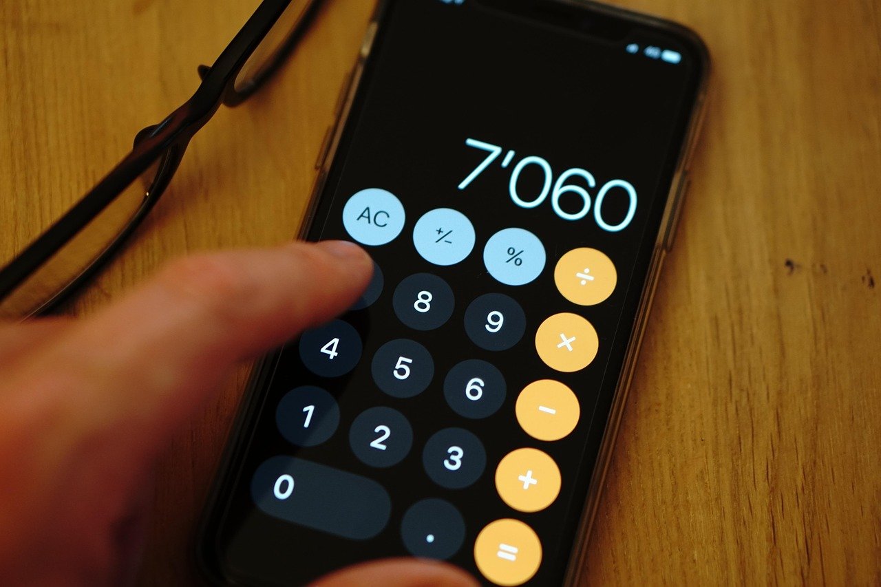 Simple ROI Calculator for Real Estate Investors | MyDoorsPro