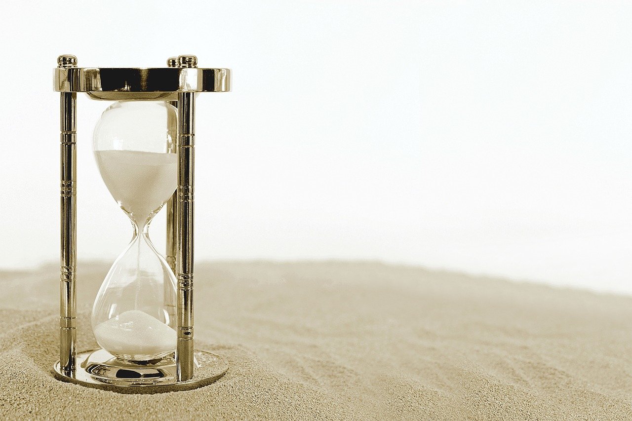 Market Analysis & Timing: How to Navigate Emerging Real Estate Markets