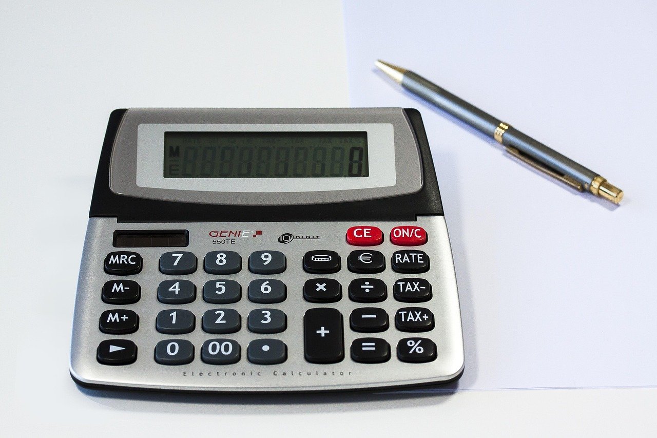Cash-on-Cash ROI Calculator