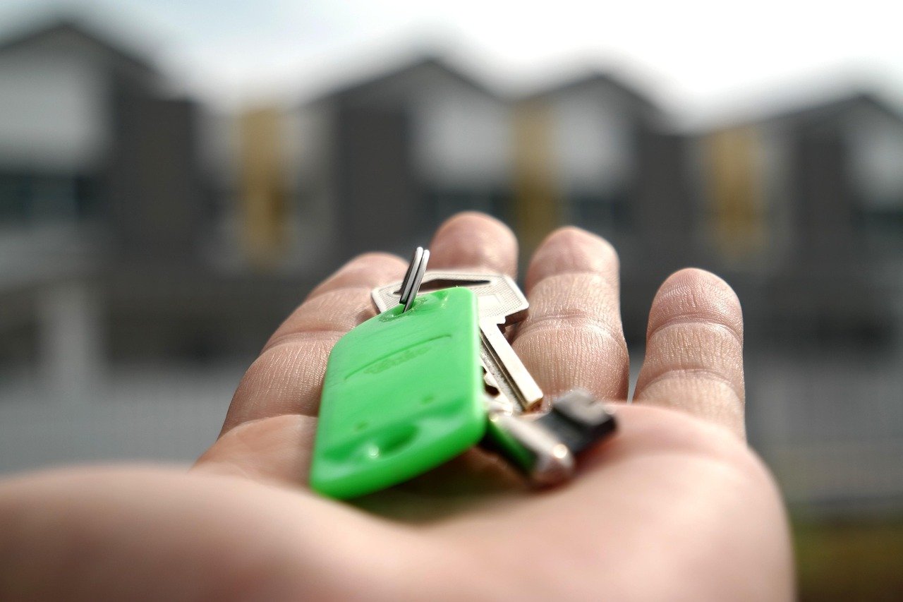 The Ultimate Guide to Setting Competitive Rental Prices