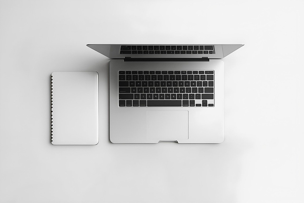 PropTech Innovations: How AI and Tech Are Revolutionizing Real Estate Investing in 2025